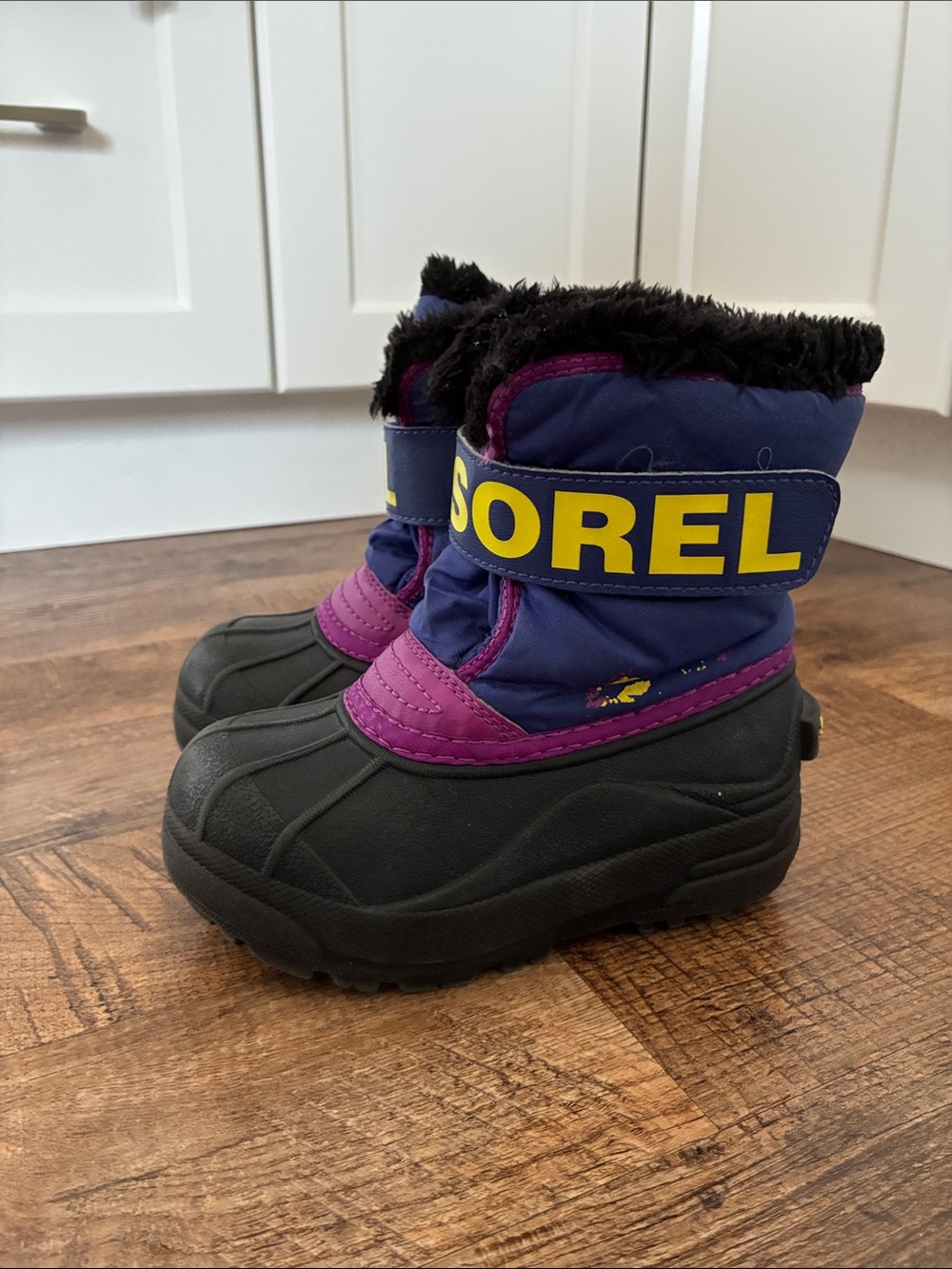 EUC Little Kids Sorel Winter Boots Size 9